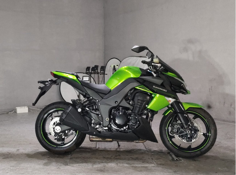 Мотоцикл Kawasaki Z1000 з пробігом 2740 km