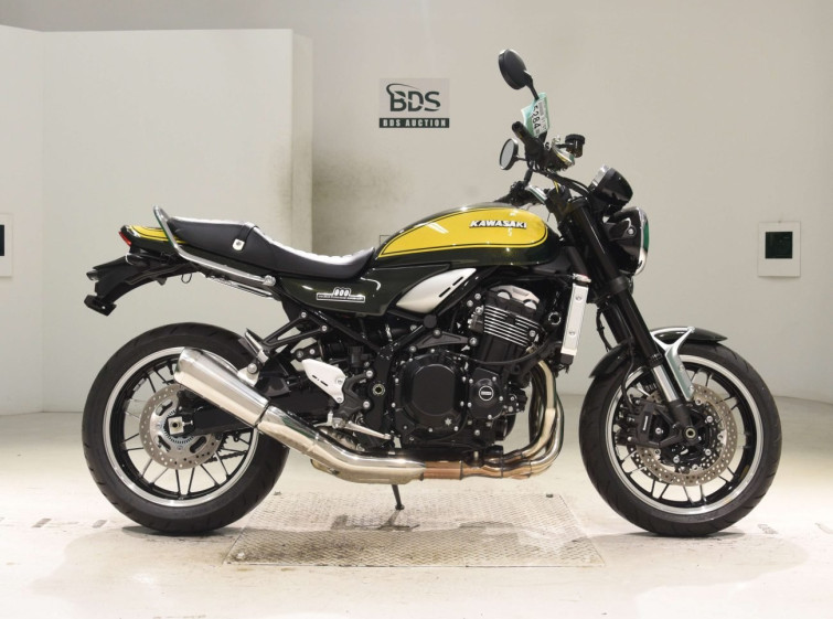 Мотоцикл Kawasaki Z900RS з пробігом 381 km з пробігом 381 km