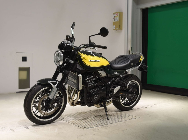 Мотоцикл Kawasaki Z900RS з пробігом 381 km з пробігом 381 km