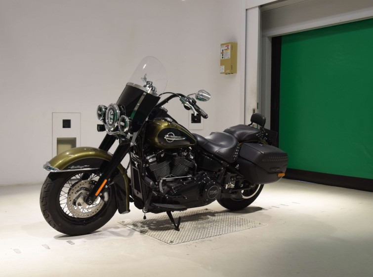 Мотоцикл HD HERITAGE FLHCS1870 с пробегом 13582 km с пробегом 13582 km