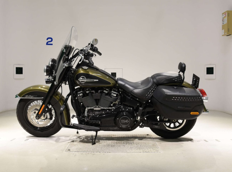 Мотоцикл HD HERITAGE FLHCS1870 с пробегом 13582 km с пробегом 13582 km