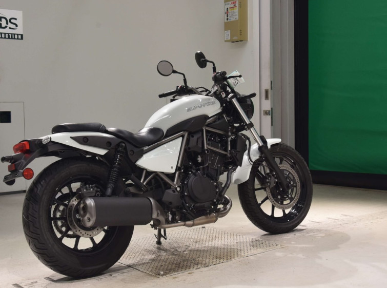 Мотоцикл Kawasaki ELIMINATOR400-3 с пробегом 15019 km с пробегом 15019 km