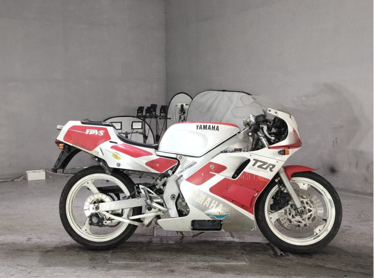 Мотоцикл Yamaha TZR250 з пробігом 27700 km