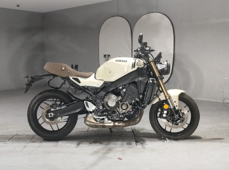 Мотоцикл Yamaha XSR900 з пробігом 3831 km