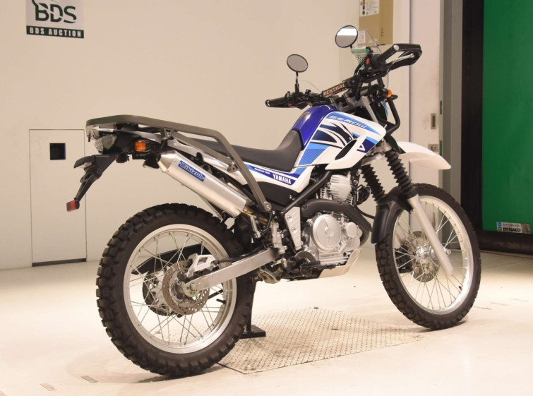 Мотоцикл Yamaha SEROW XT250 с пробегом 1228 km с пробегом 1228 km