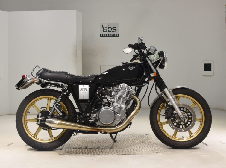 Мотоцикл Yamaha SR400 з пробігом 6770 km