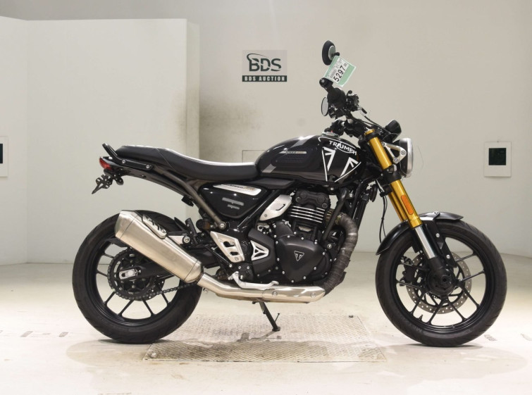 Мотоцикл Triumph speed 400 з пробігом 5531 km з пробігом 5531 km