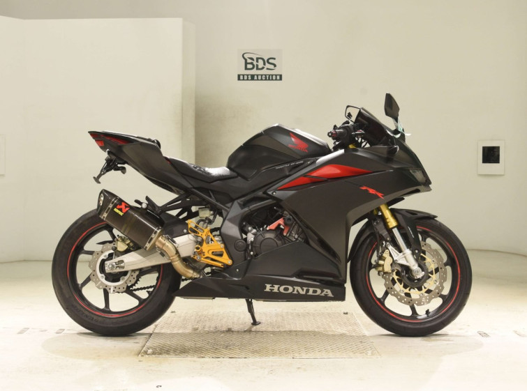 Мотоцикл Honda CBR250RR з пробігом 19864 km