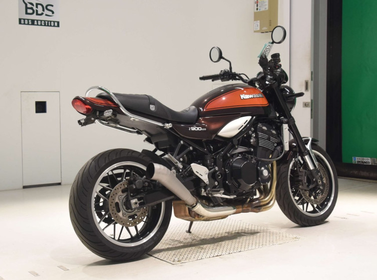 Мотоцикл Kawasaki Z900RS с пробегом 23804 km с пробегом 23804 km