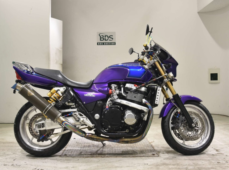 Мотоцикл Honda CB1300SF з пробігом 26185 km