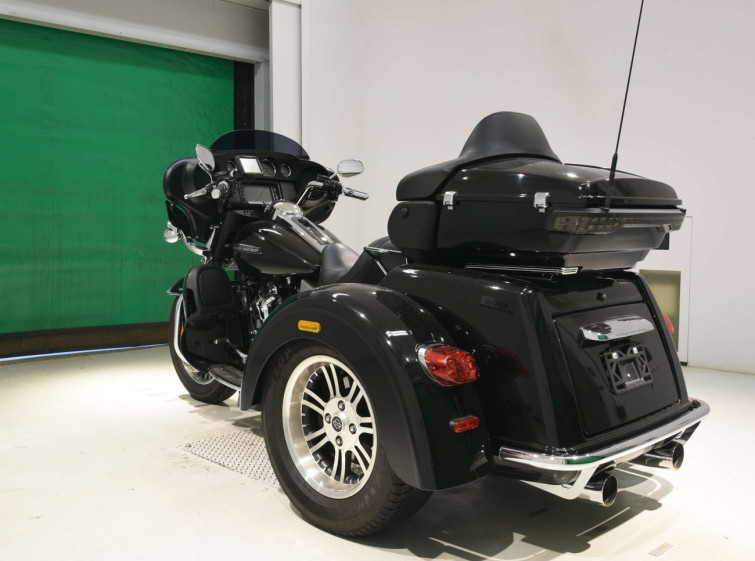 Мотоцикл HD ELECTRA GLIDE FLHTCU1750 TRIKE с пробегом 3770 km с пробегом 3770 km