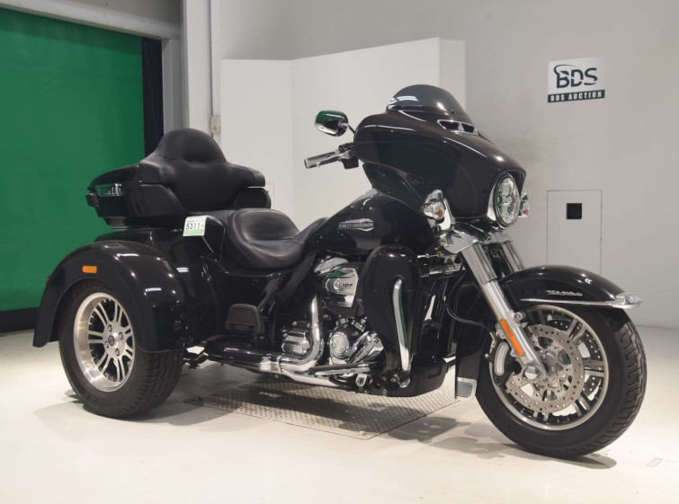 Мотоцикл HD ELECTRA GLIDE FLHTCU1750 TRIKE с пробегом 3770 km с пробегом 3770 km