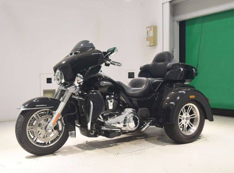 Мотоцикл HD ELECTRA GLIDE FLHTCU1750 TRIKE с пробегом 3770 km с пробегом 3770 km