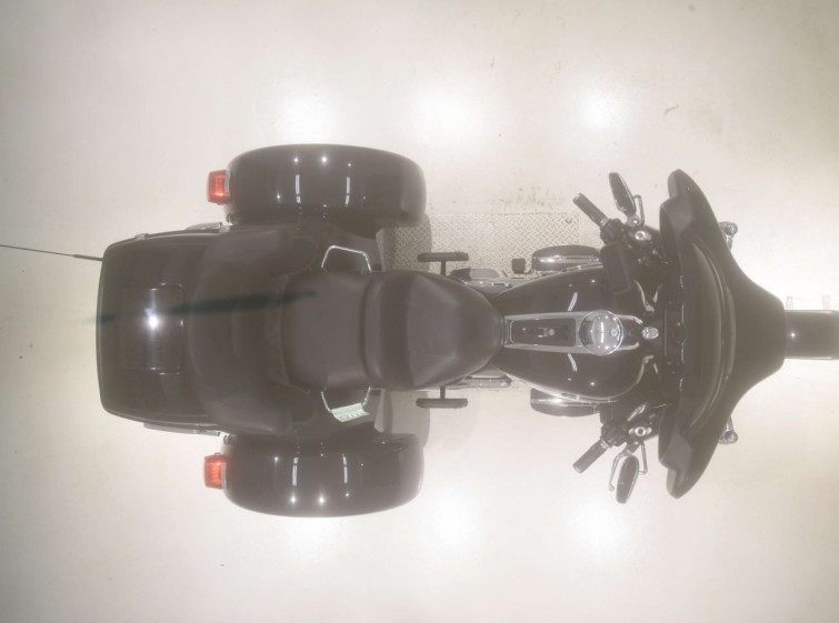 Мотоцикл HD ELECTRA GLIDE FLHTCU1750 TRIKE с пробегом 3770 km с пробегом 3770 km