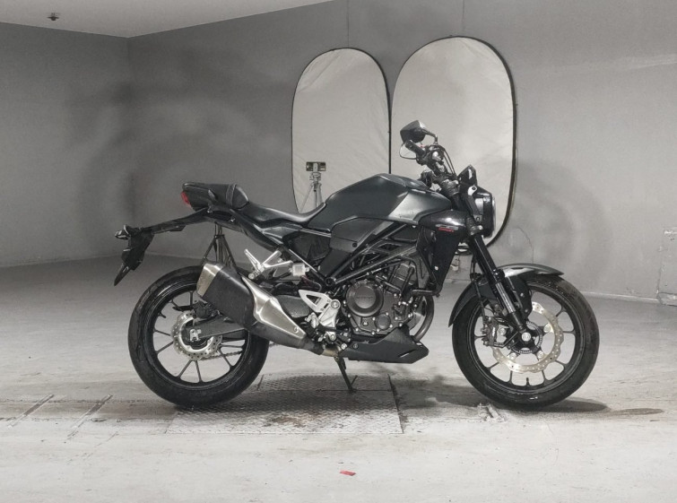 Мотоцикл Honda CB250R с пробегом 6494 km