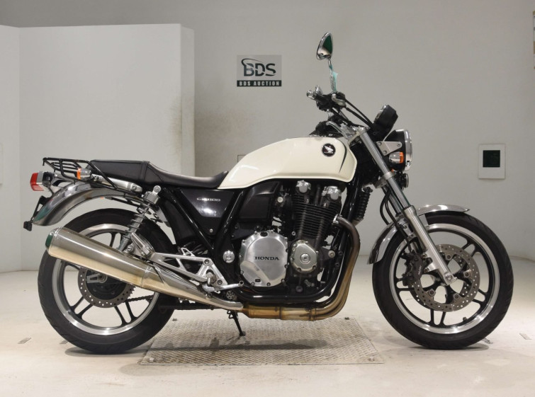 Мотоцикл Honda CB1100 з пробігом 51869 km