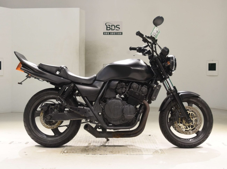 Мотоцикл Honda CB400SFV с пробегом 25556 km с пробегом 25556 km