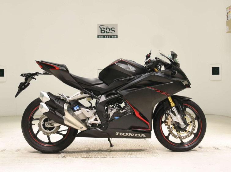 Мотоцикл Honda CBR250RR з пробігом 6675 km