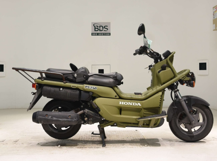 Мотоцикл Honda PS250 BIG RUCKUS з пробігом 10155 km
