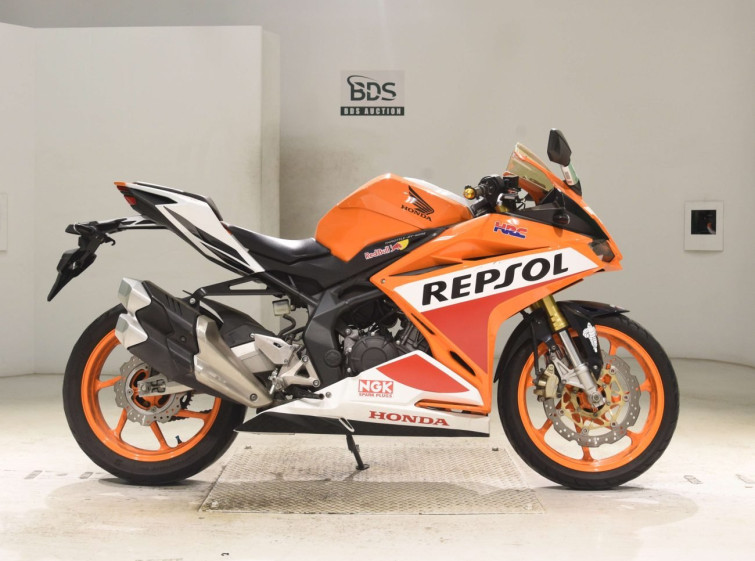 Мотоцикл Honda CBR250RR с пробегом 29957 km