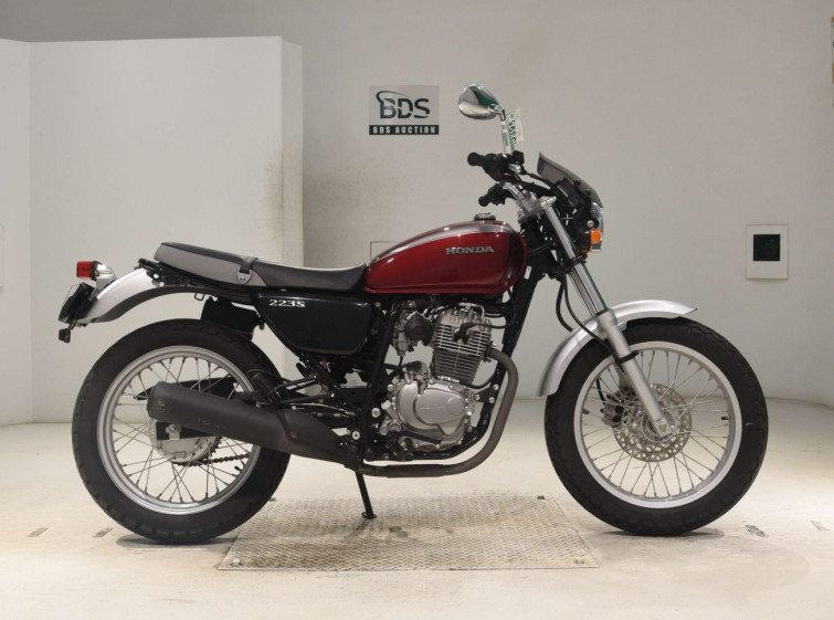 Мотоцикл Honda CB223S с пробегом 6117 km