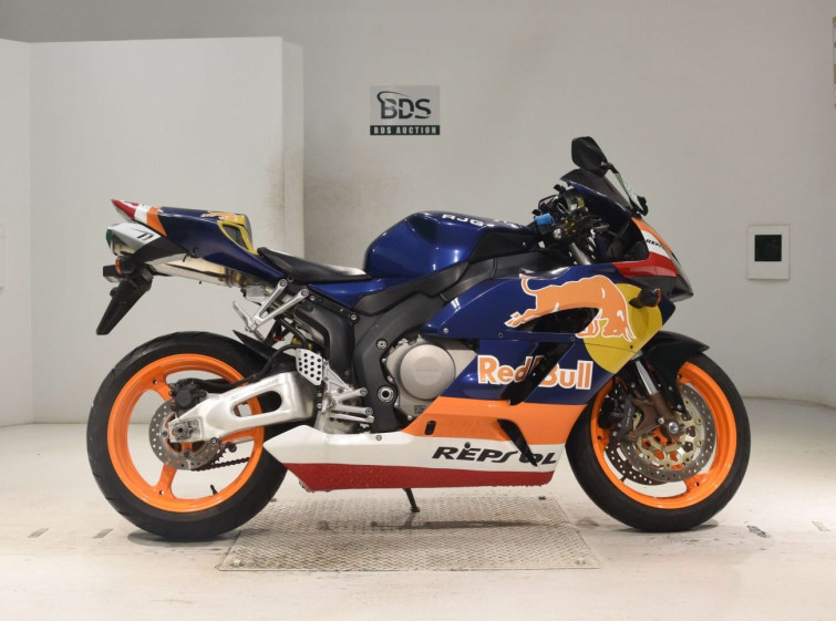 Мотоцикл Honda CBR1000RR з пробігом 19039 km