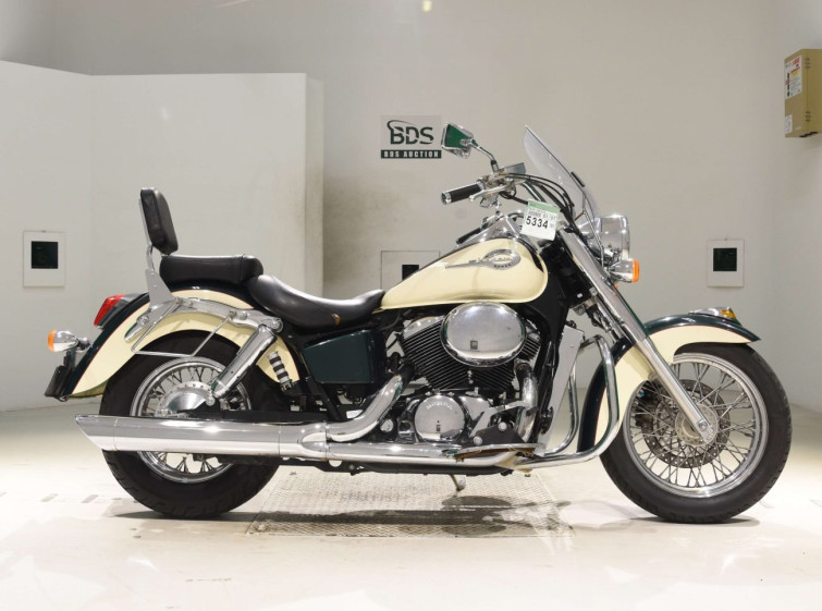 Мотоцикл Honda SHADOW400 з пробігом 17820 km з пробігом 17820 km