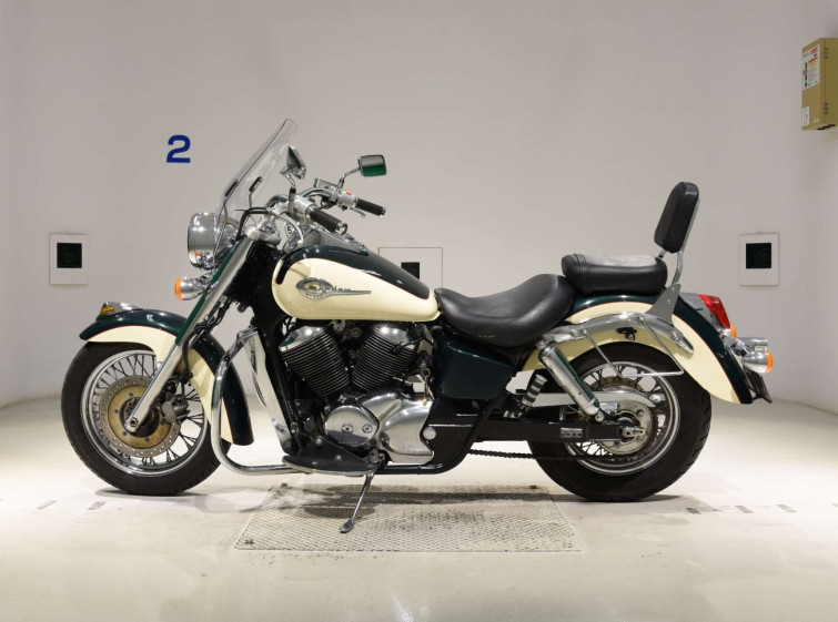 Мотоцикл Honda SHADOW400 з пробігом 17820 km з пробігом 17820 km