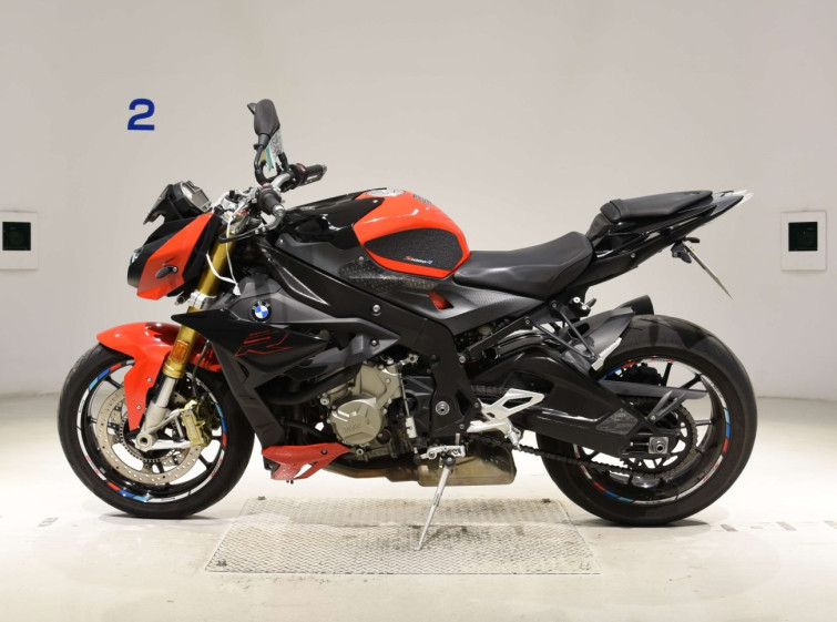 Мотоцикл BMW S1000R