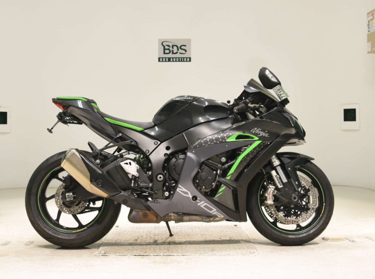 Мотоцикл Kawasaki NINJA ZX-10R з пробігом 32331 km
