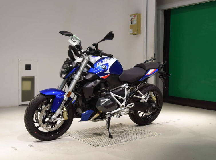 Мотоцикл BMW R1250R с пробегом 5 km с пробегом 5 km