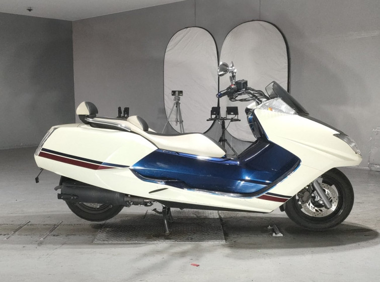 Мотоцикл Yamaha MAGAZUM с пробегом 15652 km