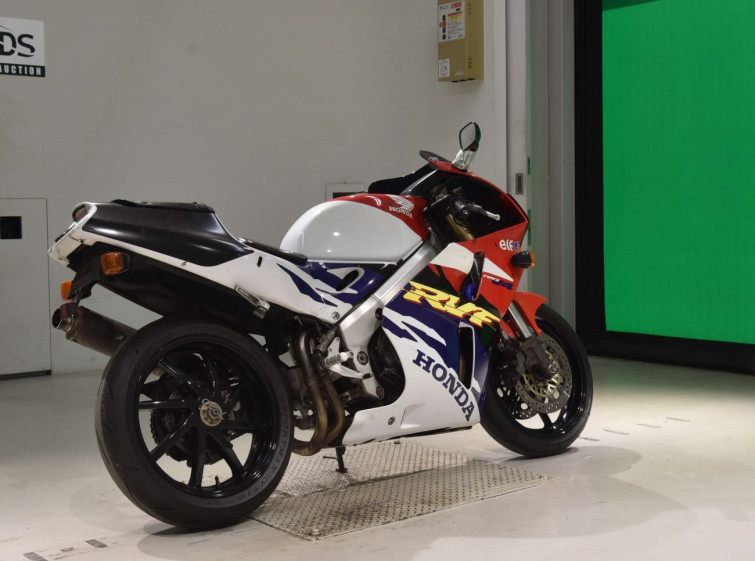 Мотоцикл Honda RVF400 з пробігом 67451 km з пробігом 67451 km