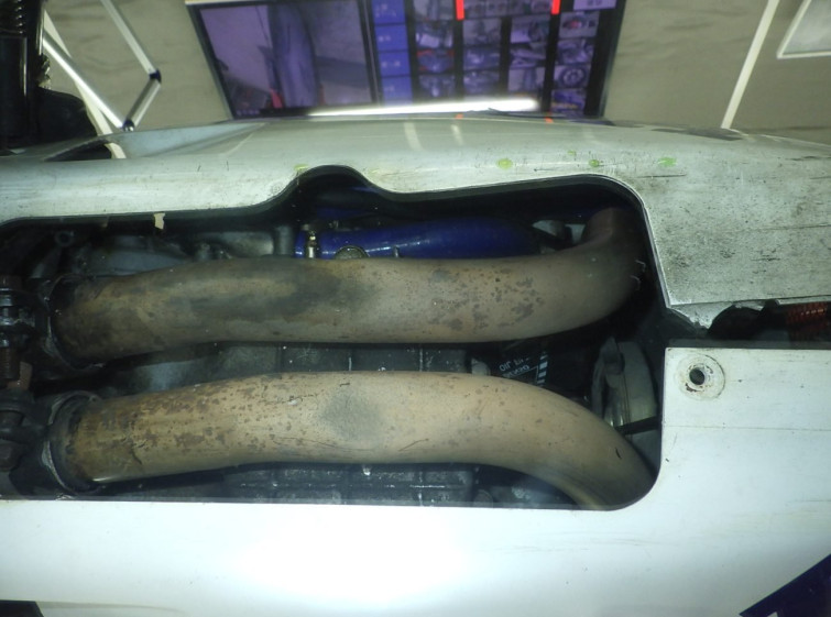 Мотоцикл Honda RVF400 з пробігом 67451 km з пробігом 67451 km