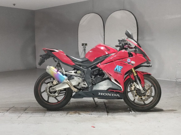Мотоцикл Honda CBR250RR