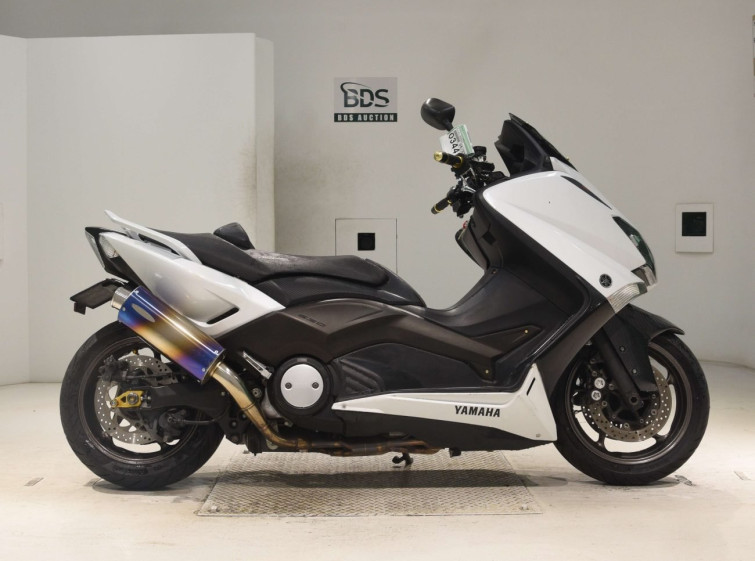 Мотоцикл Yamaha T-MAX530 с пробегом 23296 km