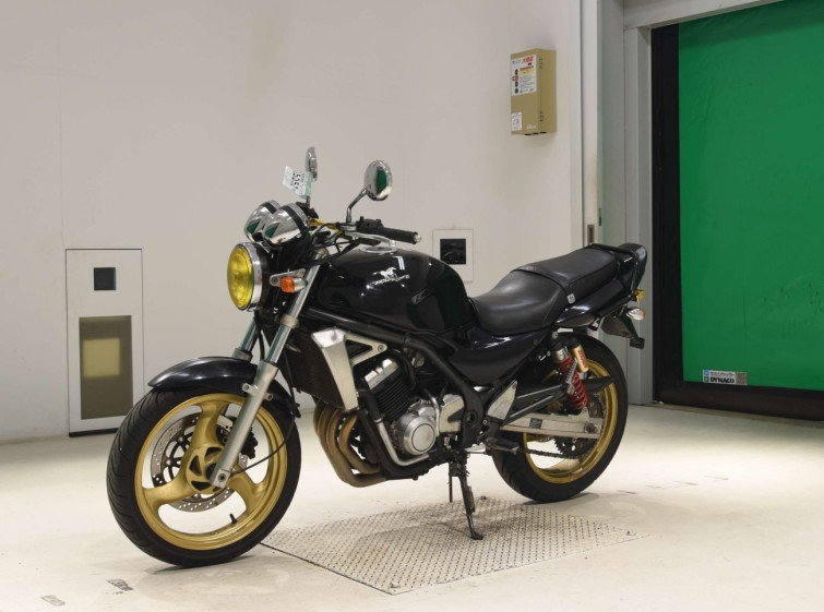 Мотоцикл Kawasaki BALIUS ZR250 з пробігом 34396 km з пробігом 34396 km