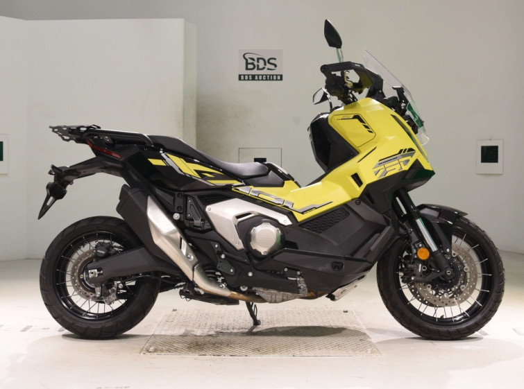 Мотоцикл Honda X-ADV750-2 с пробегом 2187 km с пробегом 2187 km