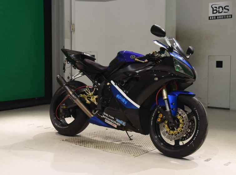 Мотоцикл Yamaha YZF-R1 с пробегом 83267 km с пробегом 83267 km