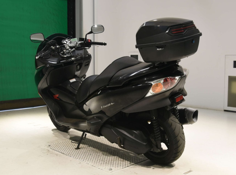 Мотоцикл Honda FORZA Z с пробегом 27593 km с пробегом 27593 km