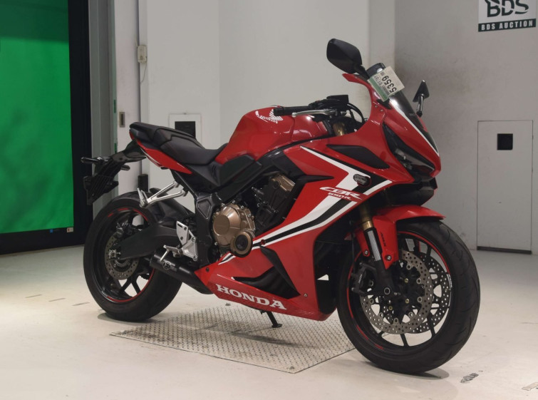 Мотоцикл Honda CBR650R з пробігом 5349 km з пробігом 5349 km