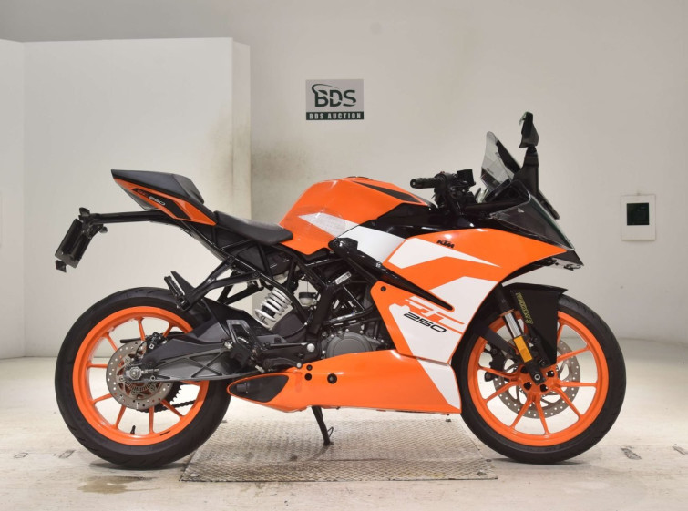 Мотоцикл KTM RC 250 с пробегом 16745 km