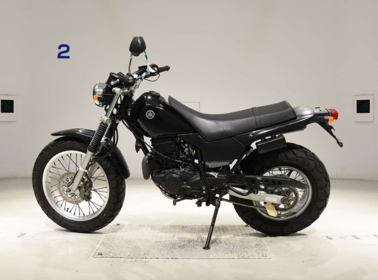 Мотоцикл Yamaha TW225