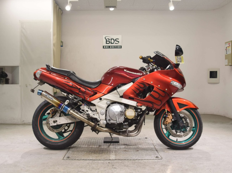 Мотоцикл Kawasaki ZZ-R400 с пробегом 46500 km