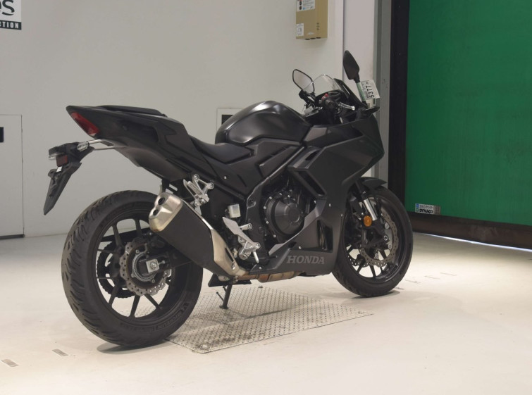 Мотоцикл Honda CBR400R-3 с пробегом 7744 km с пробегом 7744 km