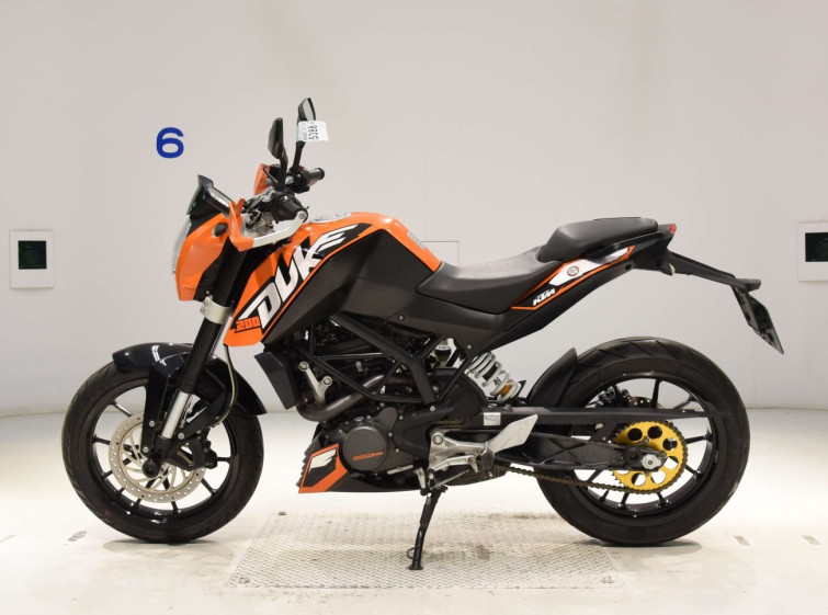 Мотоцикл KTM 200 DUKE з пробігом 25669 km з пробігом 25669 km