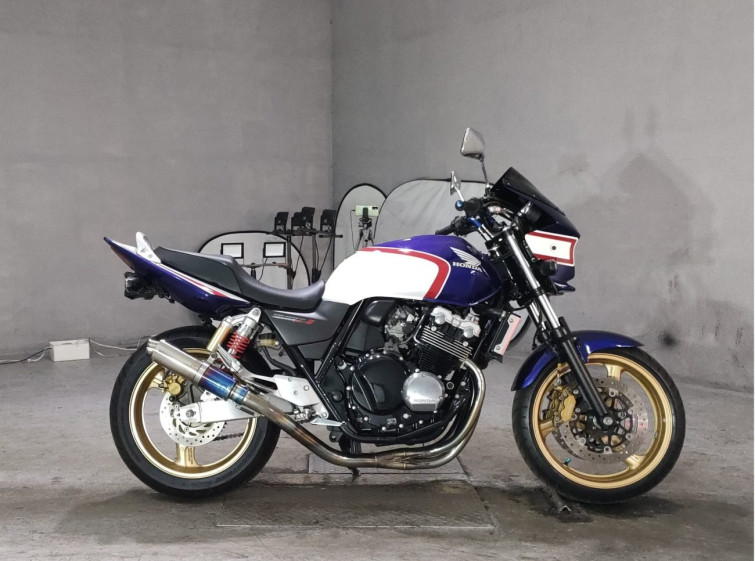 Мотоцикл Honda CB400SFV с пробегом 10071 km