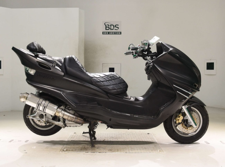 Мотоцикл Yamaha MAJESTY 250 з пробігом 7186 km з пробігом 7186 km