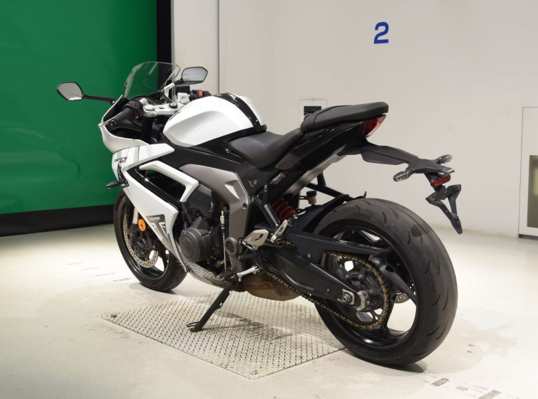 Мотоцикл Triumph daytona 660 с пробегом 33622 km с пробегом 33622 km