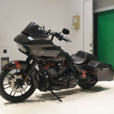 Мотоцикл HD ROAD GLIDE FLTRXSE1923 CVO з пробігом 8421 km з пробігом 8421 km